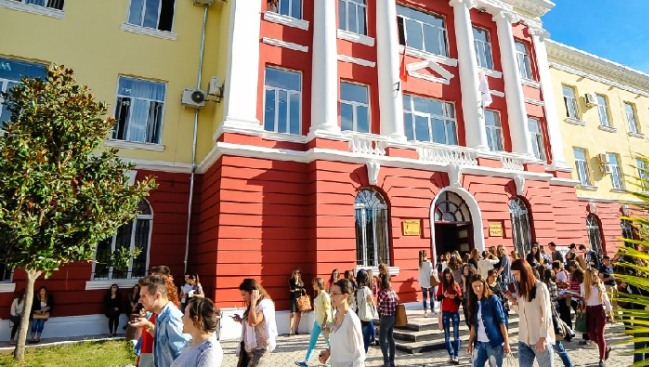 Pak fonde per sektoret prioritare: Ja sa para do mare nga buxheti arsimi, shendetesia dhe bujqesia